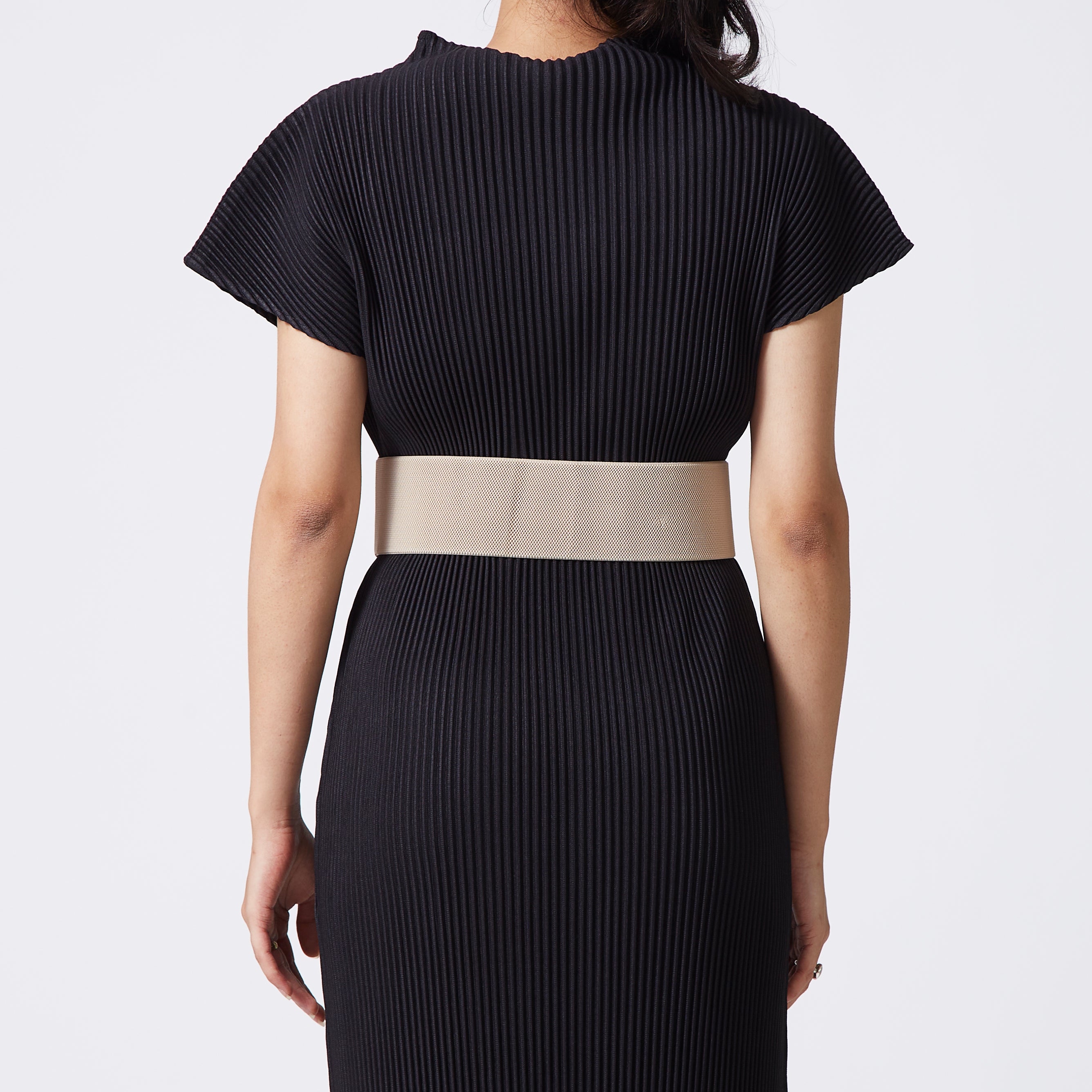 Light taupe elastic-backed suede belt
 Light taupe elastic-backed suede belt