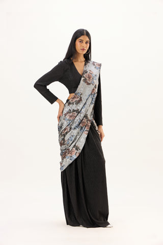 Annika Saree with Blouse - Black & Silver