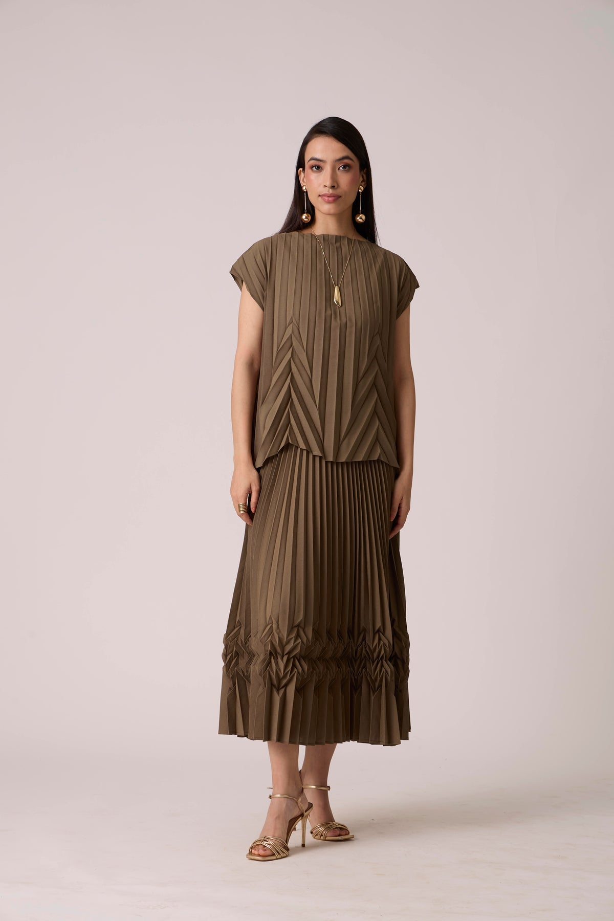Oasis Skirt Set - Dark Taupe