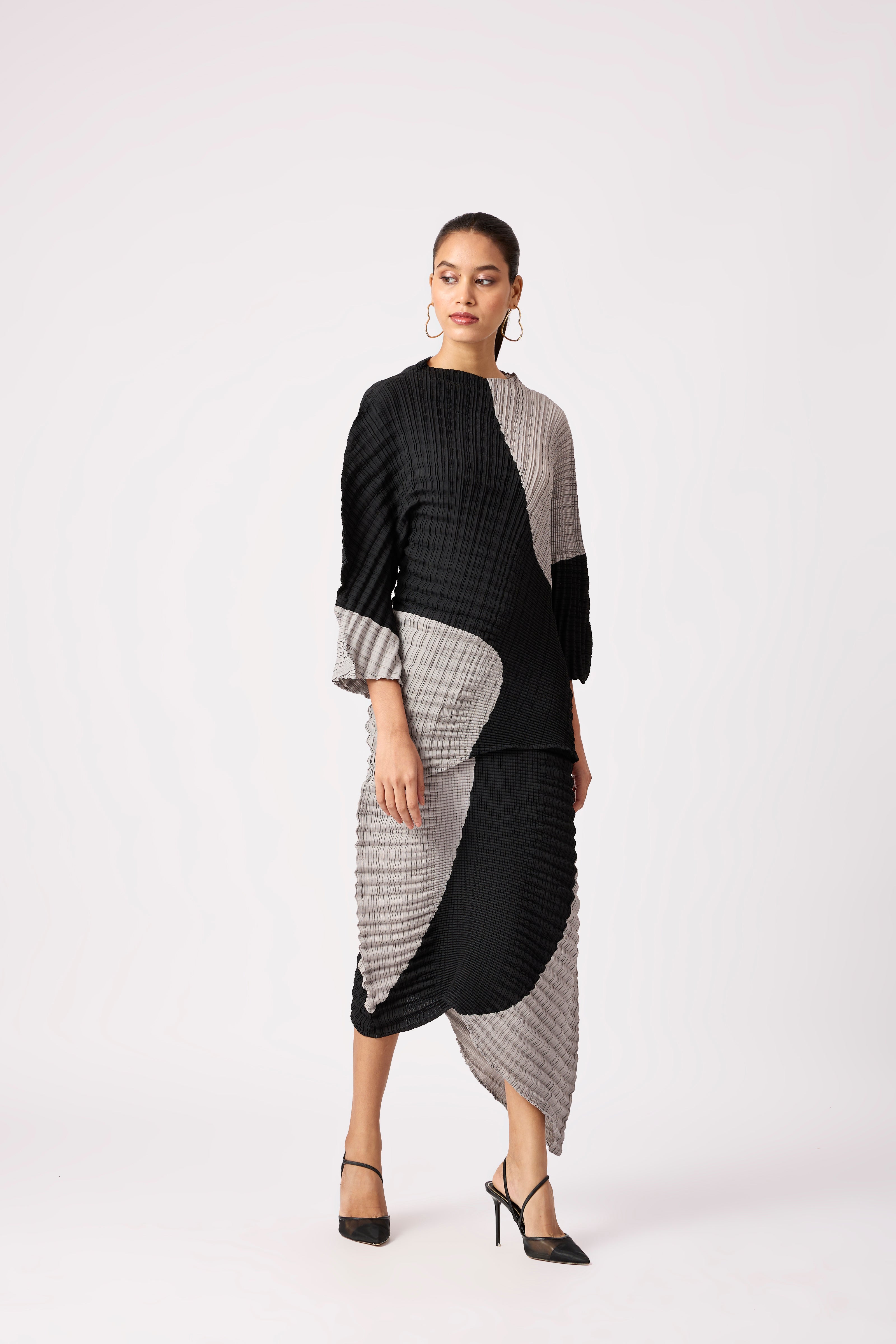 Aspen Skirt Set - Black & Grey