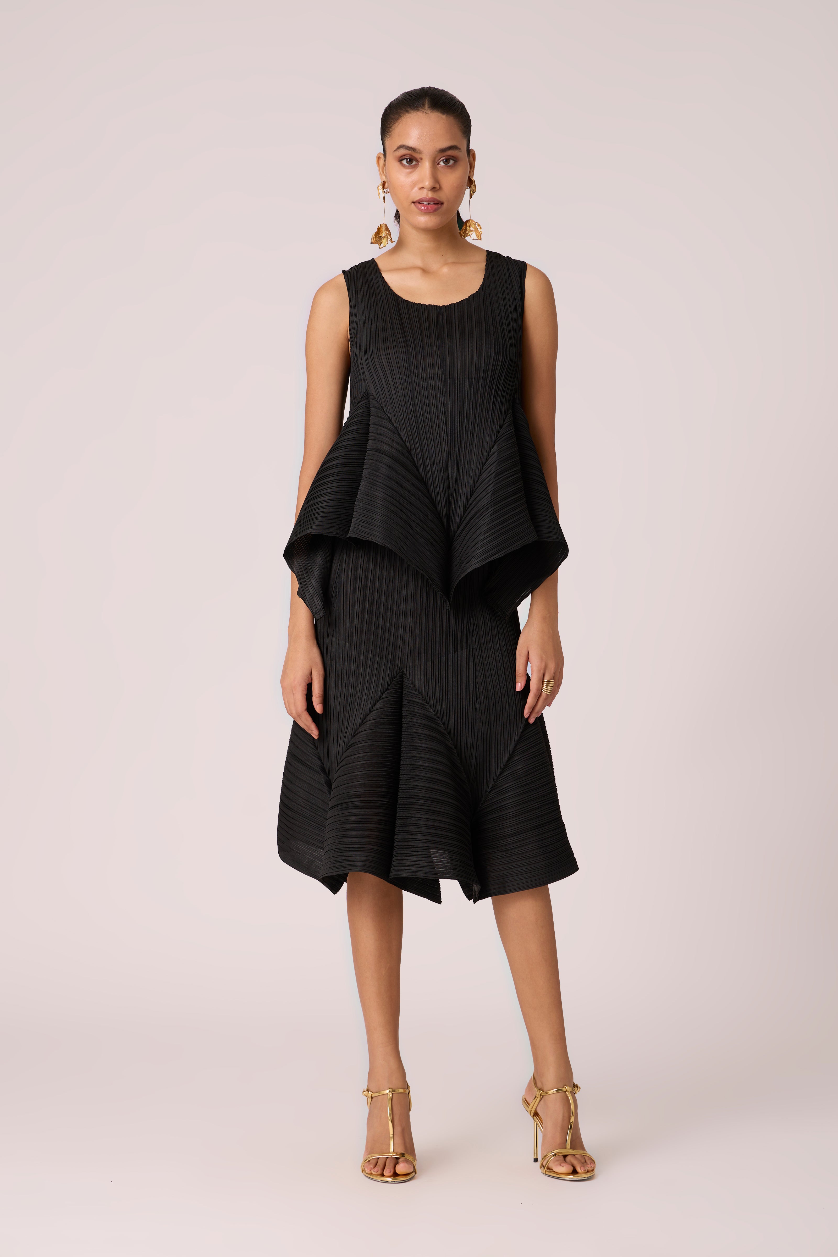 Black Pleated Skit Front View