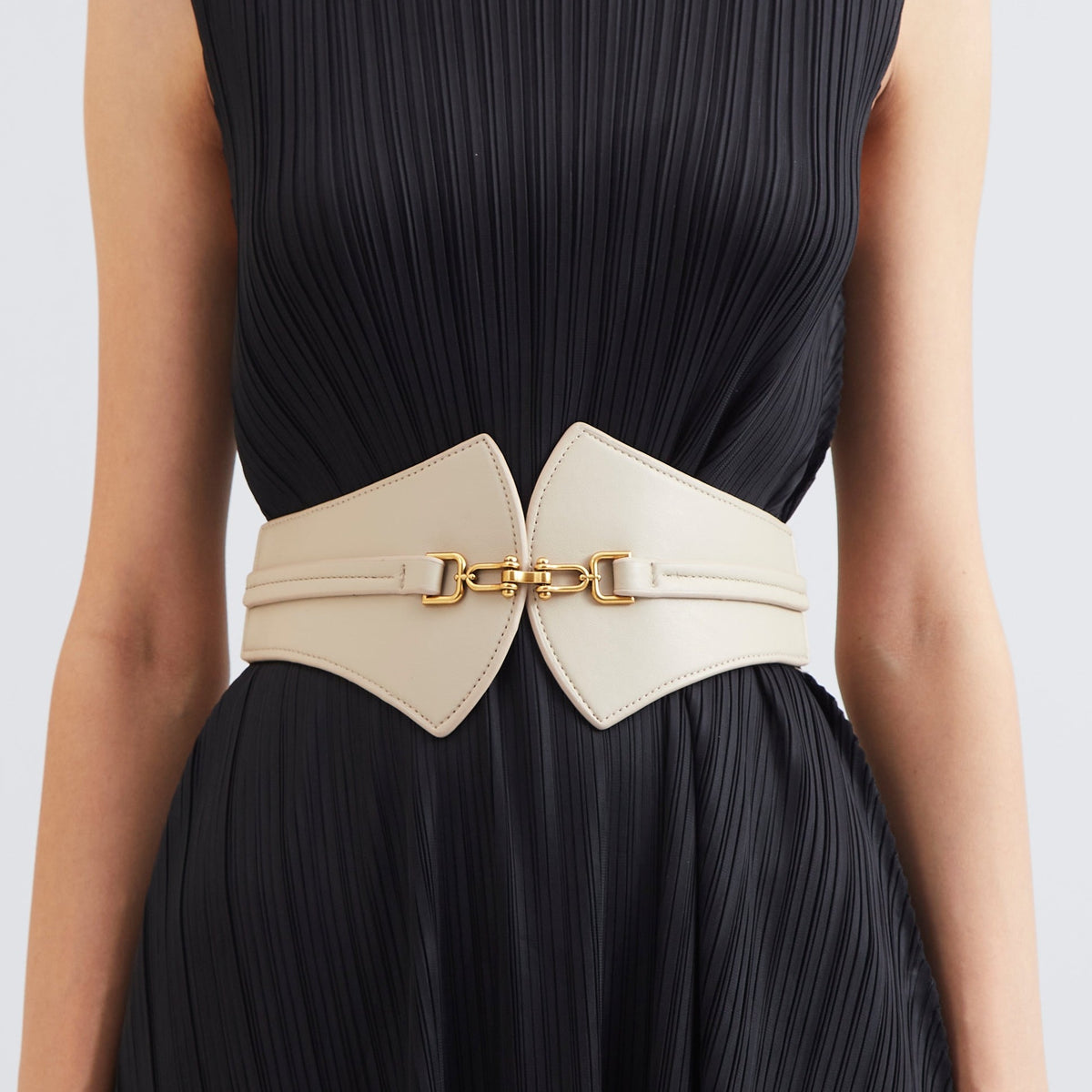 Dull Gold Clasp Buckle Belt - Nude