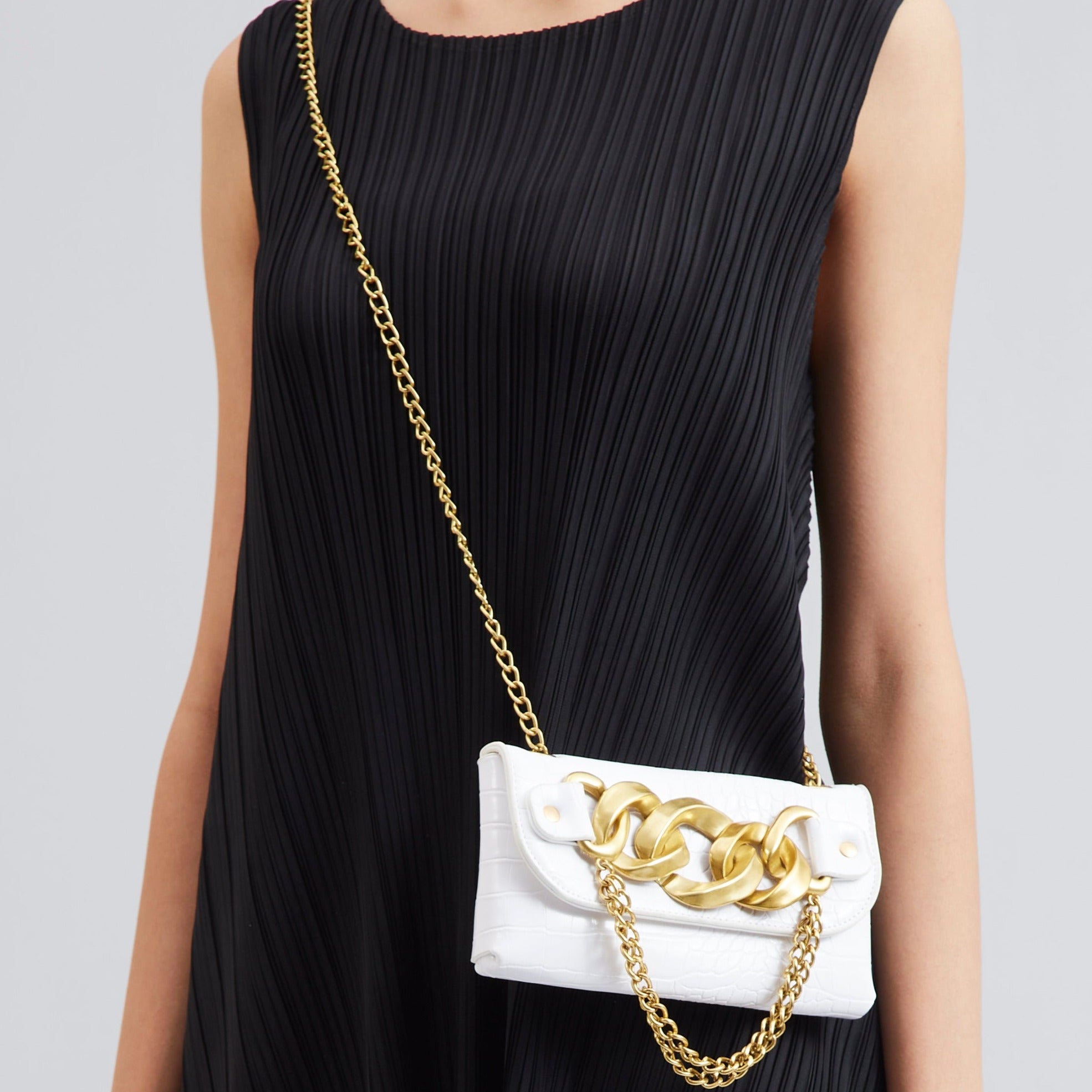 Chanel Black Mini Zip Belt Bag with Pearl Crush – Votre Luxe